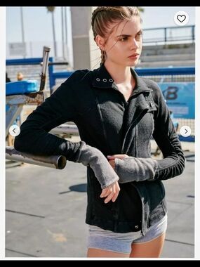 FP Movement by Free People Black Active Zip Jacket with Gray Thumbhole Sleeves
